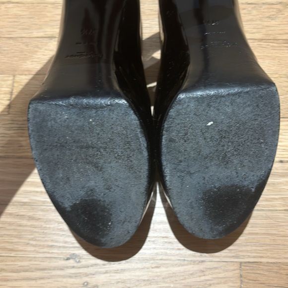 YSL PATENT LEATHER BLACK PUMPS - Picture 8 of 8